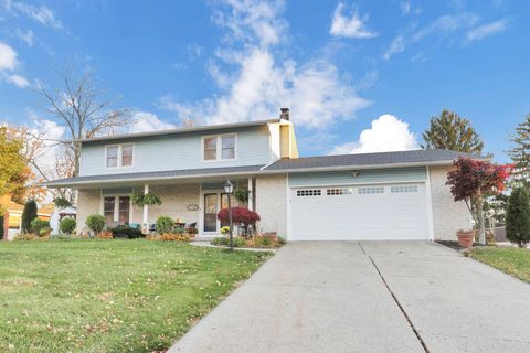 Photo of 1805 Maple Court, Heath, OH 43056 (MLS # 225042292)