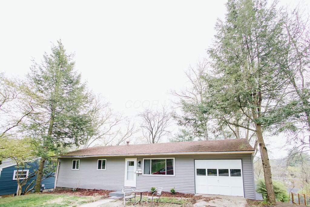 7 W Hills Drive, Athens, Ohio image 1