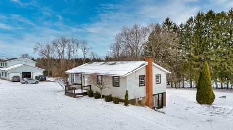 Tiny photo for 6160 Dresden Road, Zanesville, OH 43701 (MLS # 226000187)