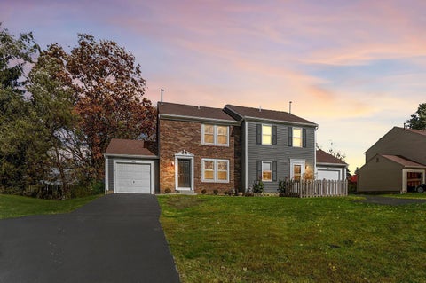 Photo of 384-386 W Powell Road, Powell, OH 43065 (MLS # 226038996)