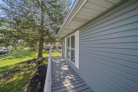 Tiny photo for 1971 New Market Drive, Grove City, OH 43123 (MLS # 226013969)