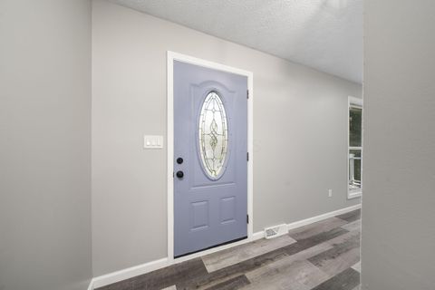 Tiny photo for 1971 New Market Drive, Grove City, OH 43123 (MLS # 226013969)