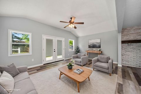 Tiny photo for 1971 New Market Drive, Grove City, OH 43123 (MLS # 226013969)