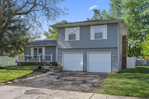 Tiny photo for 1971 New Market Drive, Grove City, OH 43123 (MLS # 226013969)