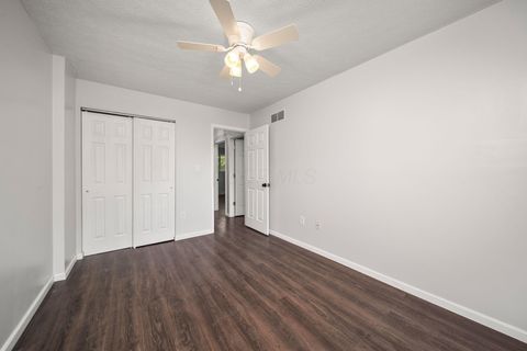 Tiny photo for 1971 New Market Drive, Grove City, OH 43123 (MLS # 226013969)