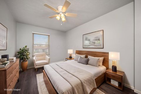 Tiny photo for 1971 New Market Drive, Grove City, OH 43123 (MLS # 226013969)