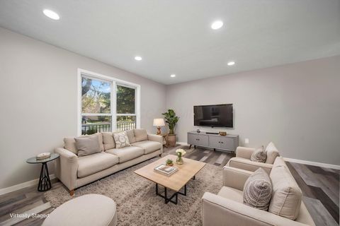 Tiny photo for 1971 New Market Drive, Grove City, OH 43123 (MLS # 226013969)