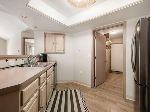 Tiny photo for 9427 Clermont Circle 9427 #9427, Powell, OH 43065 (MLS # 226003540)