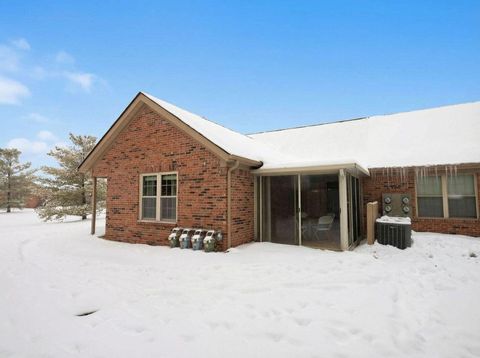 Tiny photo for 9427 Clermont Circle 9427 #9427, Powell, OH 43065 (MLS # 226003540)