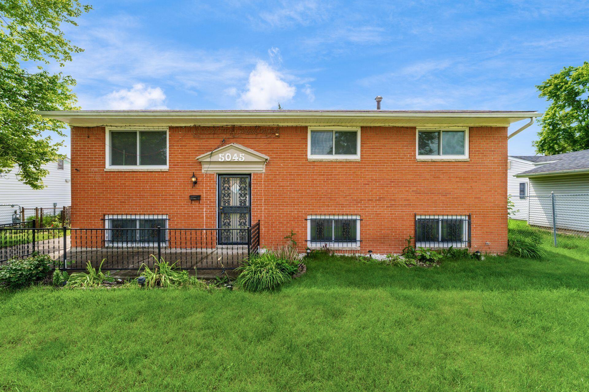 5045 Labelle Drive, Columbus, Ohio image 1
