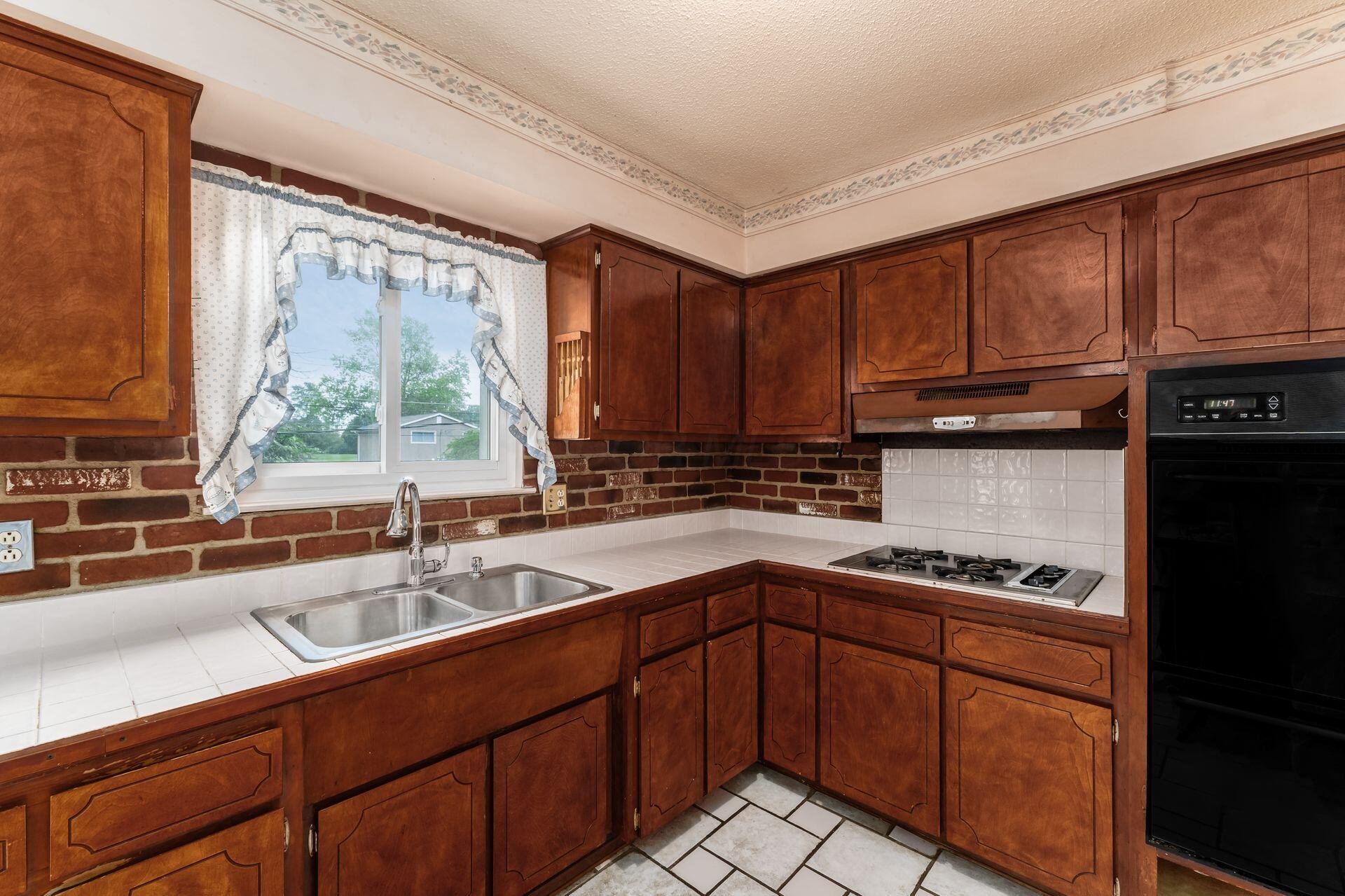 5045 Labelle Drive, Columbus, Ohio image 12