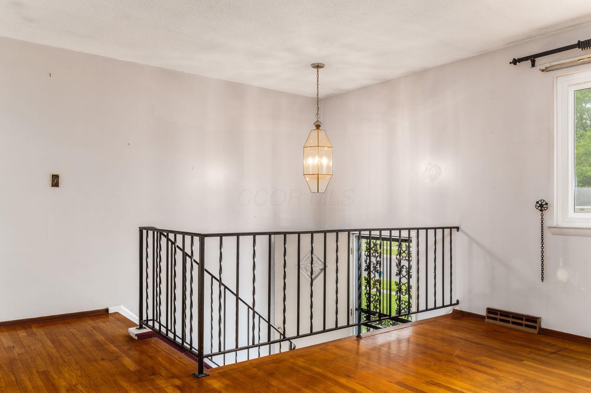5045 Labelle Drive, Columbus, Ohio image 4