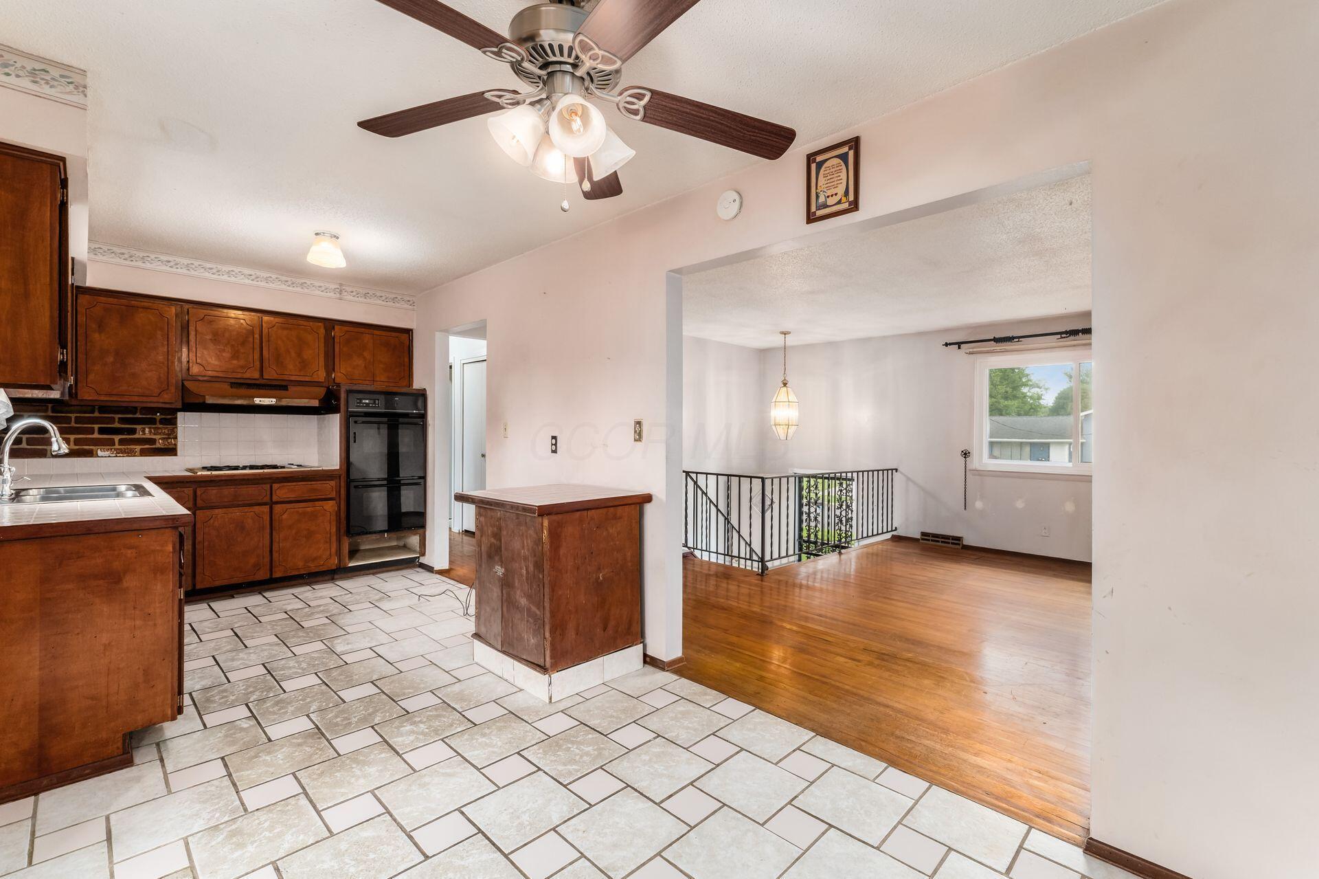 5045 Labelle Drive, Columbus, Ohio image 8
