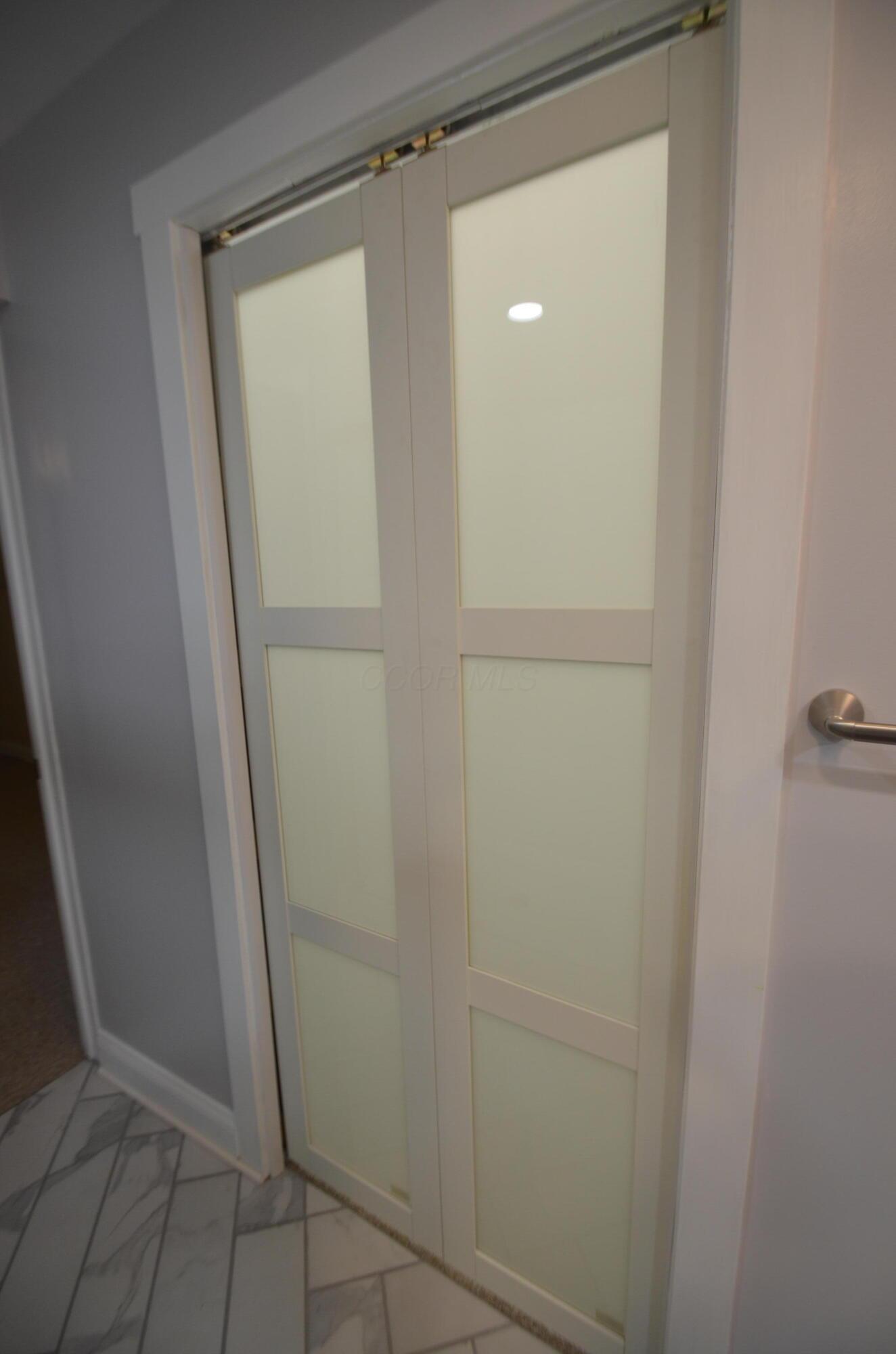 Columbus, Ohio 43201, United States, 2 Bedrooms Bedrooms, ,2 BathroomsBathrooms,Residential,Active,87501
