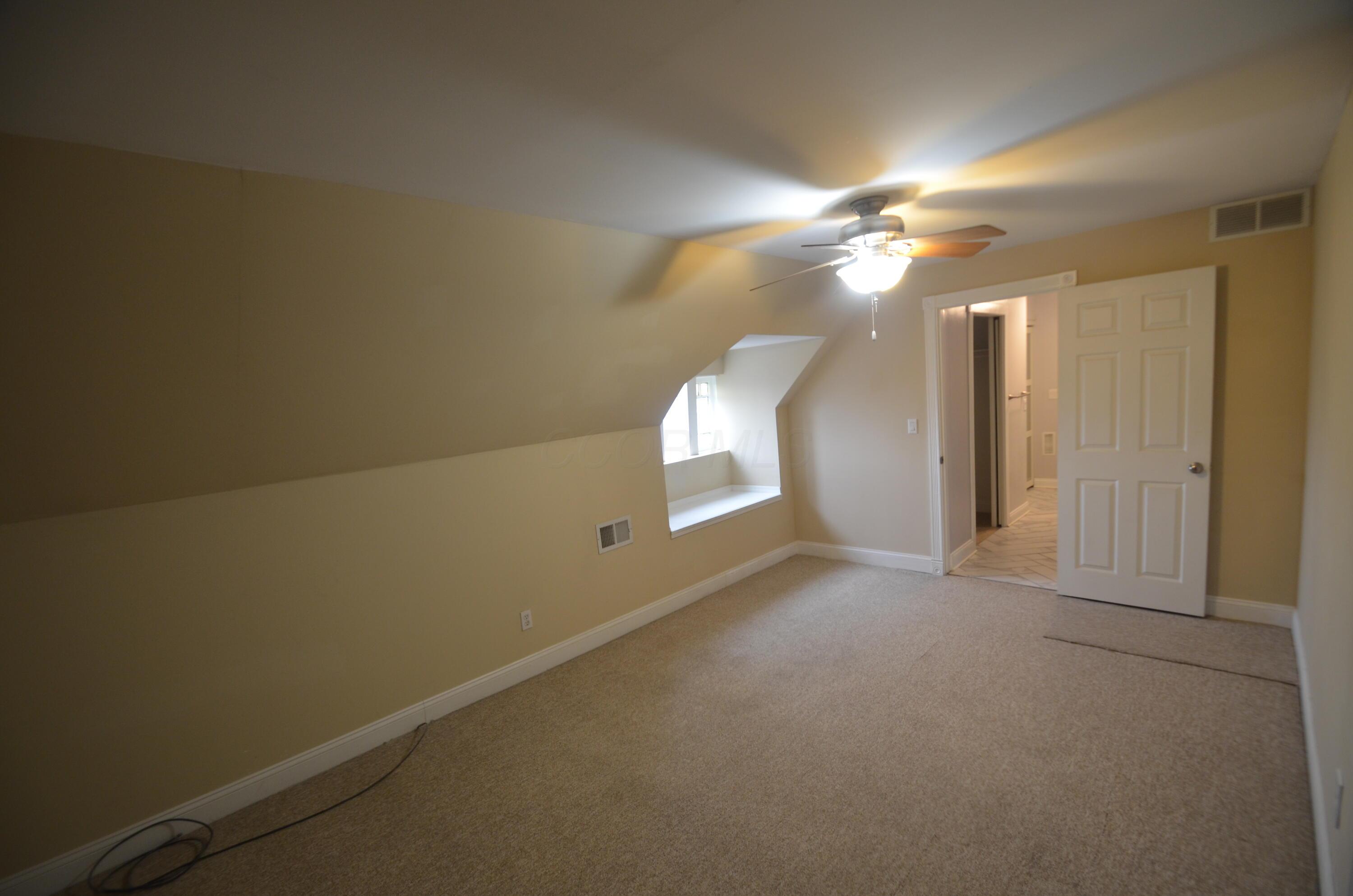 Columbus, Ohio 43201, United States, 2 Bedrooms Bedrooms, ,2 BathroomsBathrooms,Residential,Active,87501