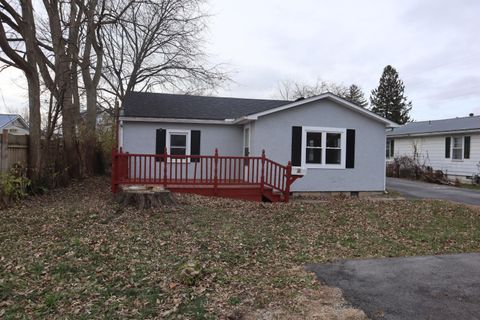 Photo of 319 Mcelwain Street, Washington Court House, OH 43160 (MLS # 225044497)