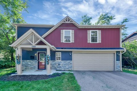 Photo of 1945 Woodcrest Road, Columbus, OH 43232 (MLS # 225027408) Photo of 1945 Woodcrest Road, Columbus, OH 43232 (MLS # 225027408)