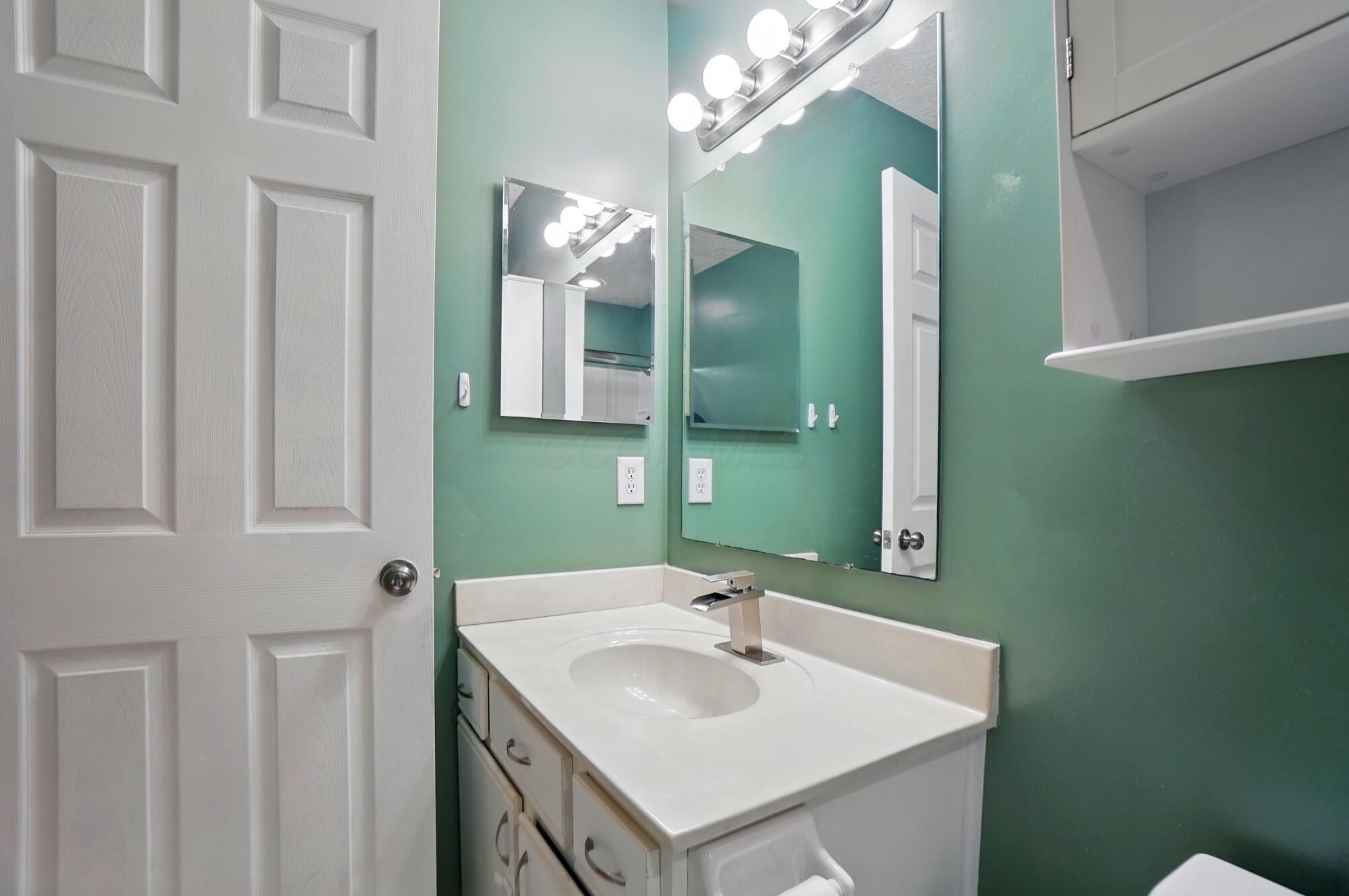 6963 Weurful Drive, Canal Winchester, Ohio image 17