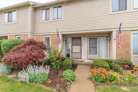 7520 Stone Lake Drive, Dublin, OH 43016 - #: 225007172