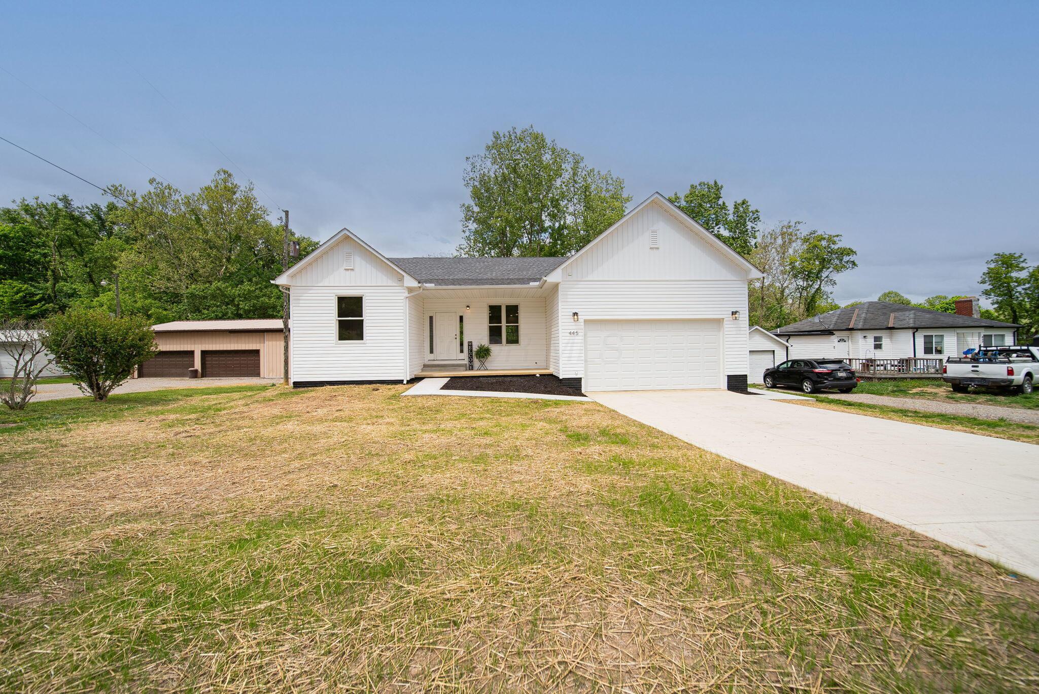 445 Linnville Road SE