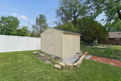 Tiny photo for 3455 Scottwood Road, Columbus, OH 43227 (MLS # 226033900)