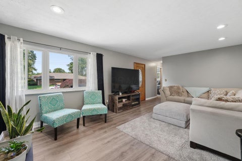 Tiny photo for 3455 Scottwood Road, Columbus, OH 43227 (MLS # 226033900)