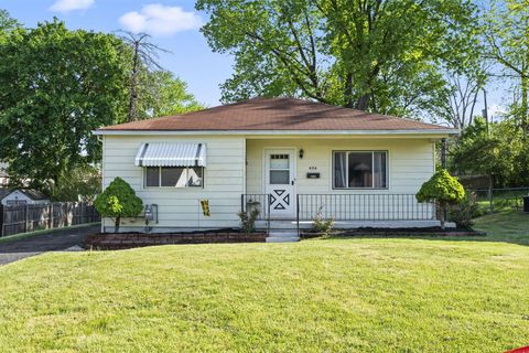 Photo of 656 Mayhill Road, Springfield, OH 45504 (MLS # 226013541)
