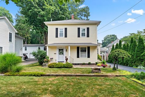 Photo of 230 E College Street, Granville, OH 43023 (MLS # 226024312)