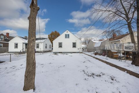 Tiny photo for 1019 Lawrence Drive, Columbus, OH 43207 (MLS # 225045143)