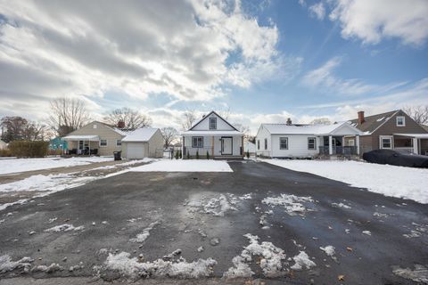 Tiny photo for 1019 Lawrence Drive, Columbus, OH 43207 (MLS # 225045143)