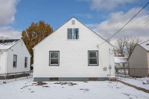 Tiny photo for 1019 Lawrence Drive, Columbus, OH 43207 (MLS # 225045143)