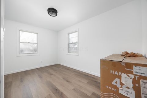 Tiny photo for 1019 Lawrence Drive, Columbus, OH 43207 (MLS # 225045143)
