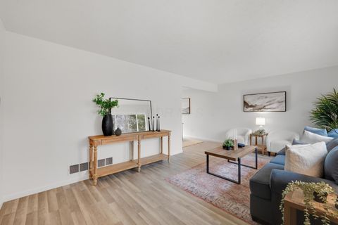 Tiny photo for 321 Sycamore Drive, Pickerington, OH 43147 (MLS # 225044468)