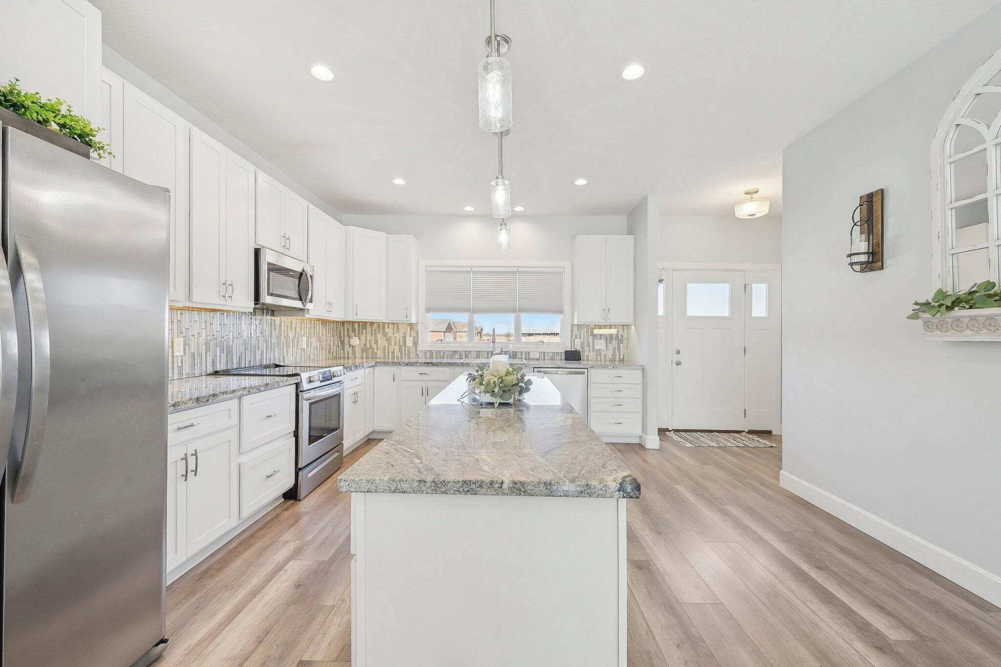 6856 Creekview Court, Huntsville, Ohio image 18