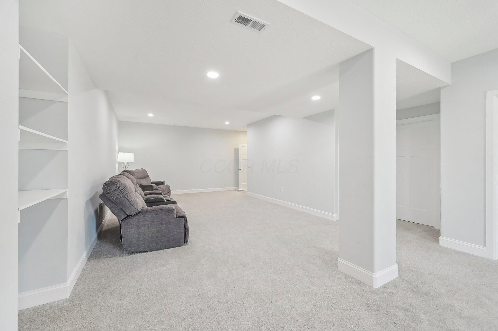 6856 Creekview Court, Huntsville, Ohio image 43