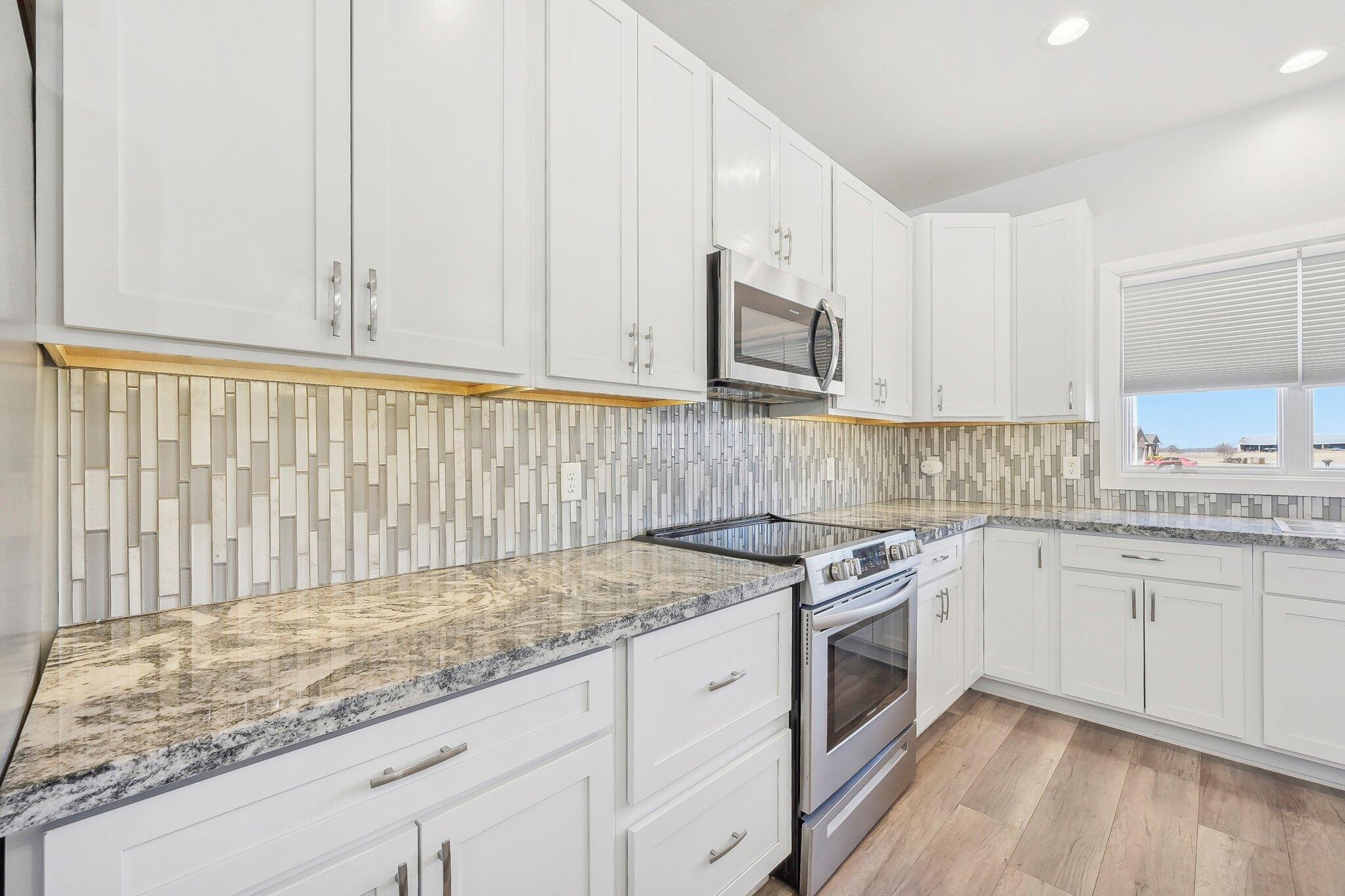 6856 Creekview Court, Huntsville, Ohio image 20