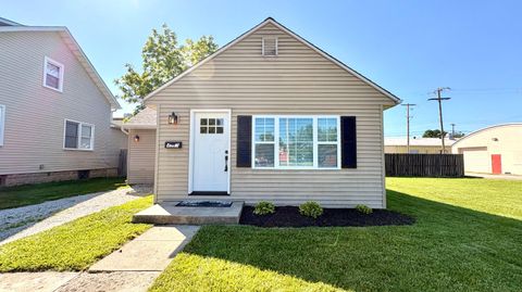 Photo of 4087 Franklin Street, Grove City, OH 43123 (MLS # 226018399)