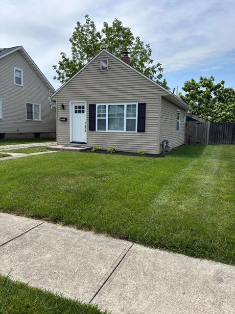 Photo of 4087 Franklin Street, Grove City, OH 43123 (MLS # 226018399)