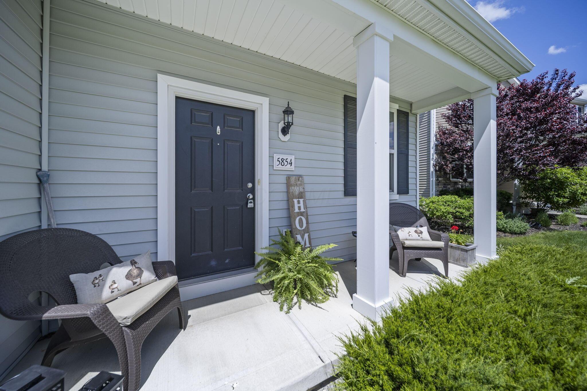 5854 Slane Loop