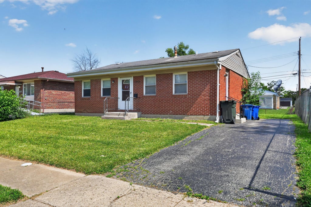 Photo of 1948 Argyle Drive, Columbus, OH 43219 (MLS # 226023034)
