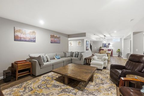 Tiny photo for 5483 Camlin Place E 30 #30, Westerville, OH 43081 (MLS # 225044631)