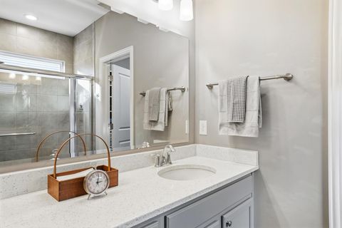 Tiny photo for 5483 Camlin Place E 30 #30, Westerville, OH 43081 (MLS # 225044631)