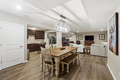 Tiny photo for 5483 Camlin Place E 30 #30, Westerville, OH 43081 (MLS # 225044631)