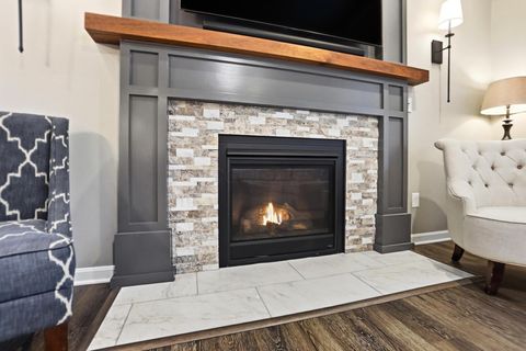 Tiny photo for 5483 Camlin Place E 30 #30, Westerville, OH 43081 (MLS # 225044631)