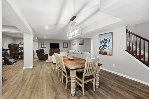 Tiny photo for 5483 Camlin Place E 30 #30, Westerville, OH 43081 (MLS # 225044631)