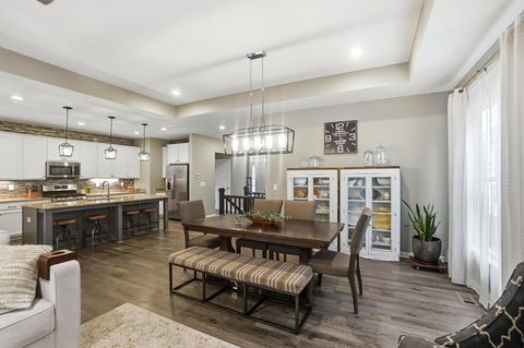 Tiny photo for 5483 Camlin Place E 30 #30, Westerville, OH 43081 (MLS # 225044631)