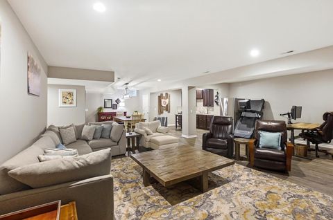 Tiny photo for 5483 Camlin Place E 30 #30, Westerville, OH 43081 (MLS # 225044631)