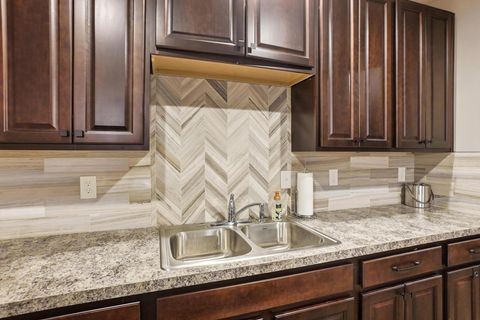 Tiny photo for 5483 Camlin Place E 30 #30, Westerville, OH 43081 (MLS # 225044631)