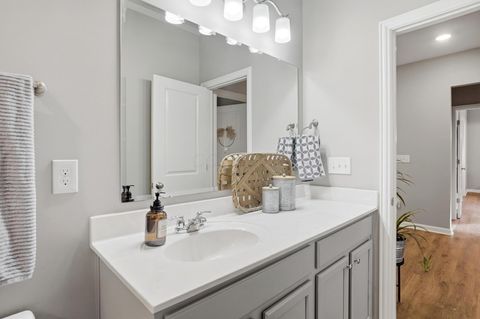 Tiny photo for 5483 Camlin Place E 30 #30, Westerville, OH 43081 (MLS # 225044631)