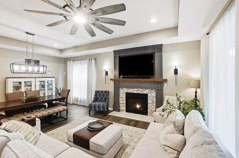 Tiny photo for 5483 Camlin Place E 30 #30, Westerville, OH 43081 (MLS # 225044631)